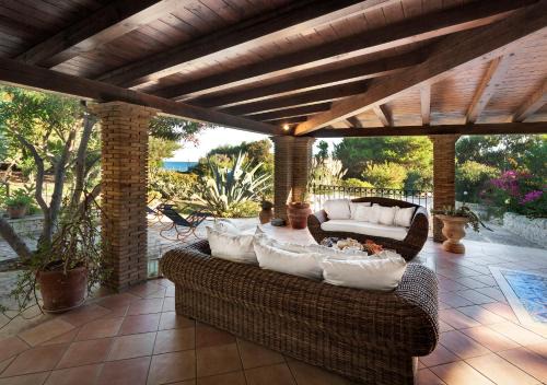 Caucana-finaiti-casuzze-finaiti Nord Villa | Villa Vigata on the beach of kaucana