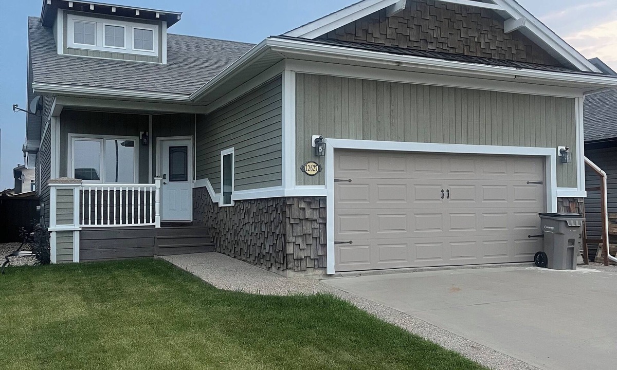 Grande Prairie House | Vintage Style Home