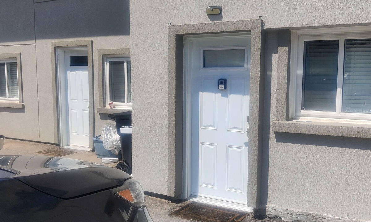 Waubaushene Apartment | Walk Out Studion2 Guest 1 bedroom