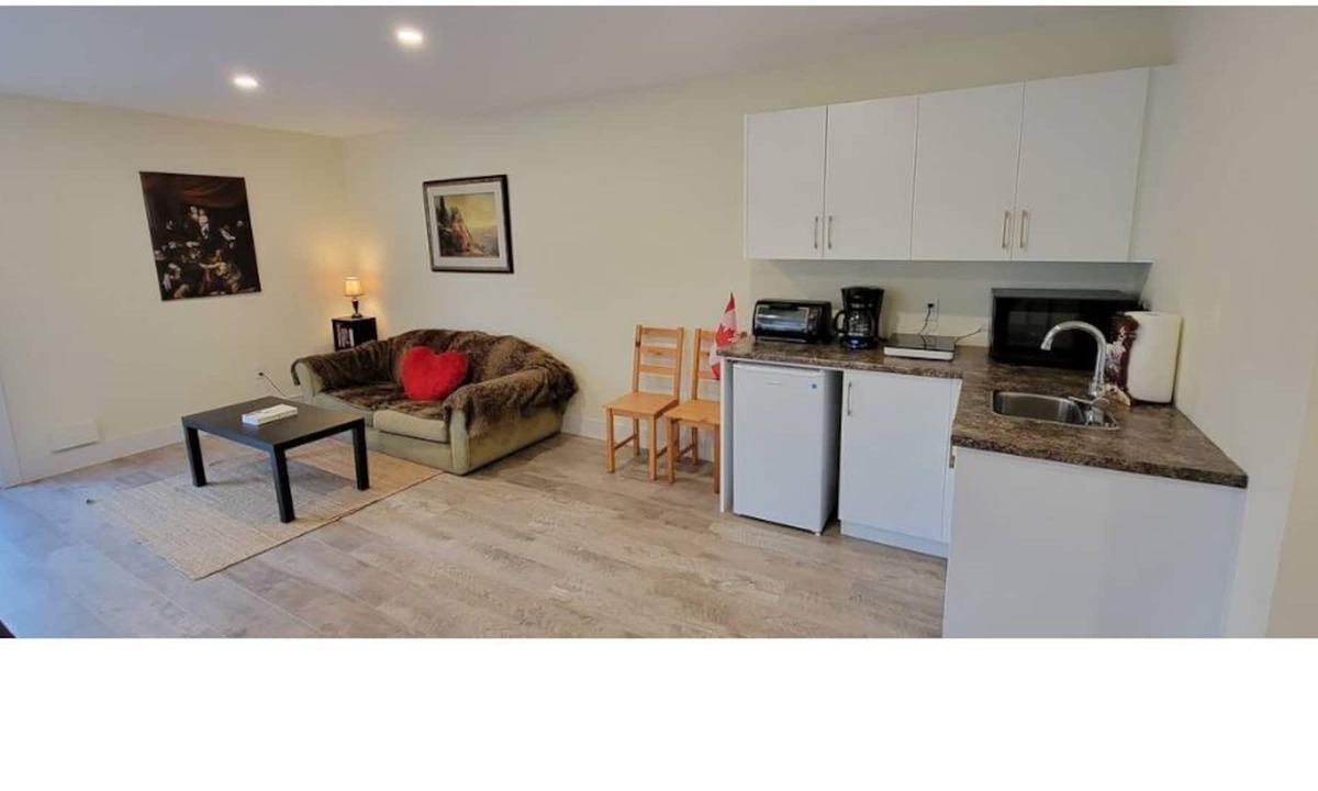 Halifax House | Walkout Basement Suite!