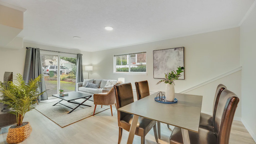 Fernwood House | Walnut St. Suite in the heart of Fernwood