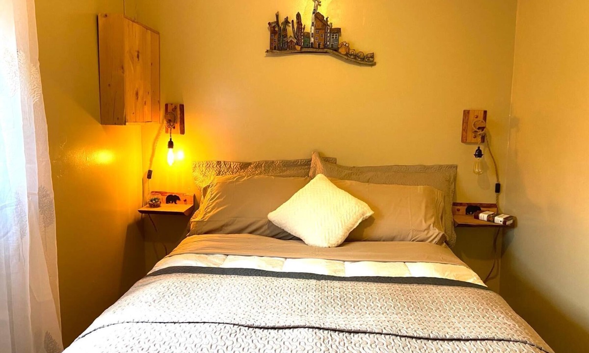 Waterville Cabin | Welcome To Cabin Fever Cabins Retreat in Temperance Vale New Brunswick