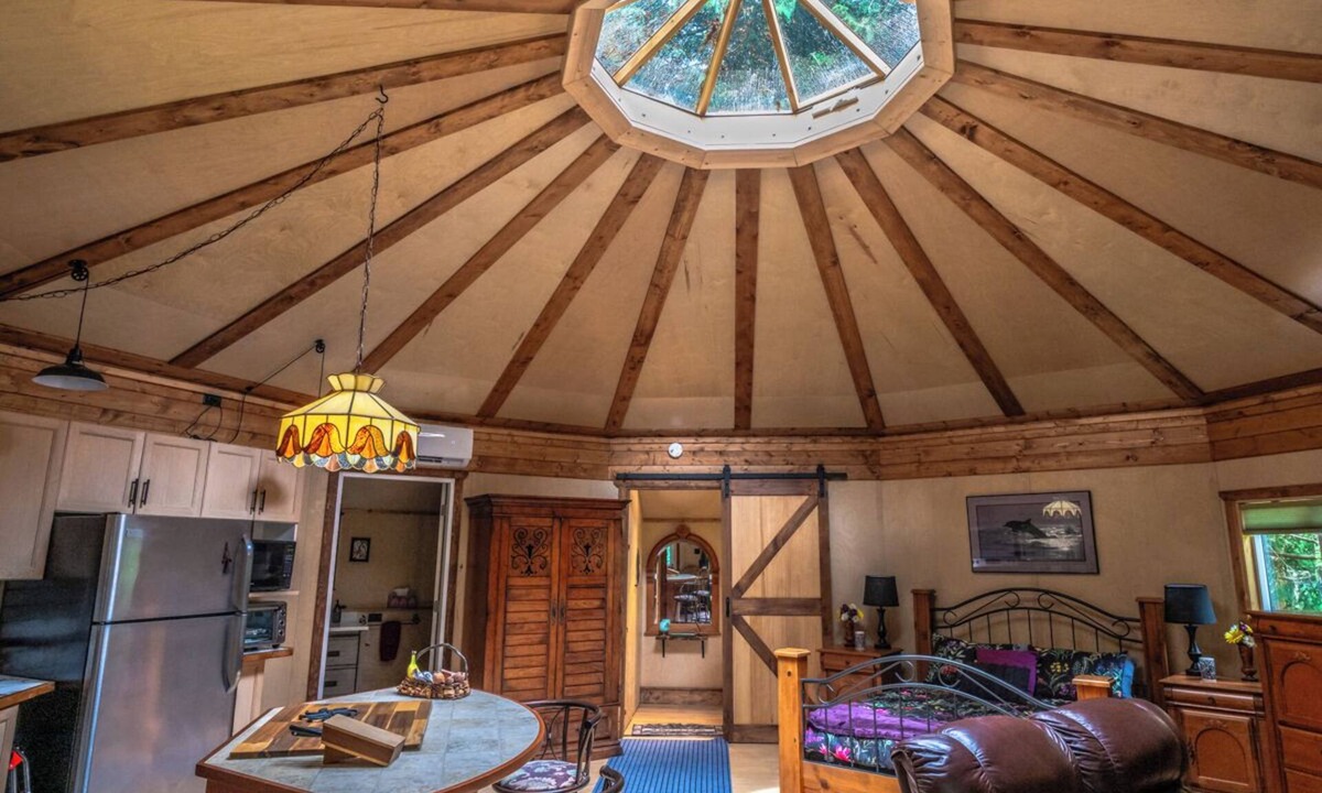 Otter Point Cottage | Welcome to Willowbend a peaceful forest country retreat. Unique Yurt style cabin
