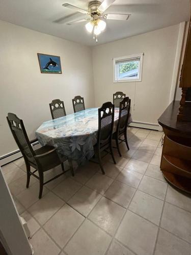 Tiddville Apartment | Whale Cove Suites
