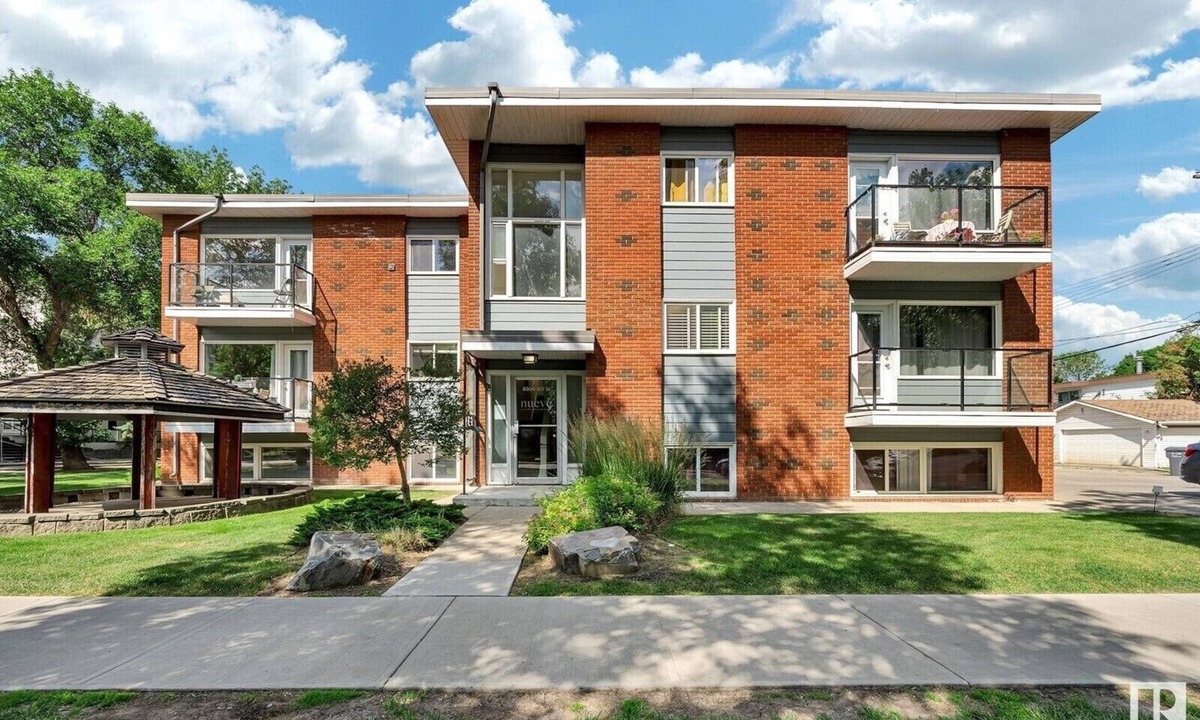 Old Strathcona Apartment | Whyte Av Condo | UofA | Hospital
