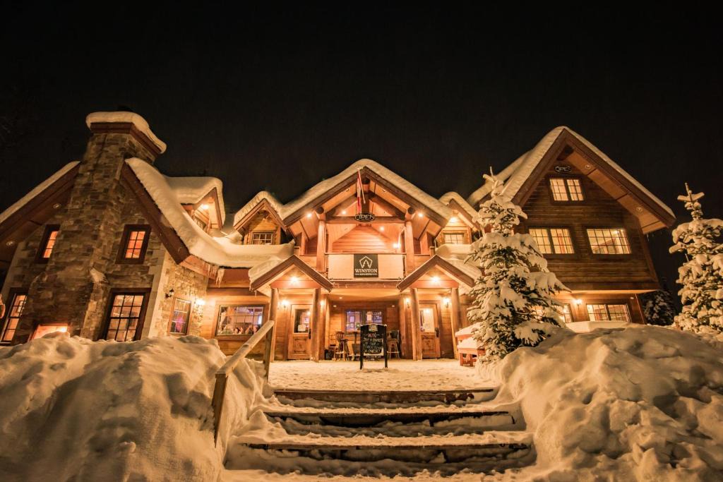 Golden Cabin | Winston Lodge