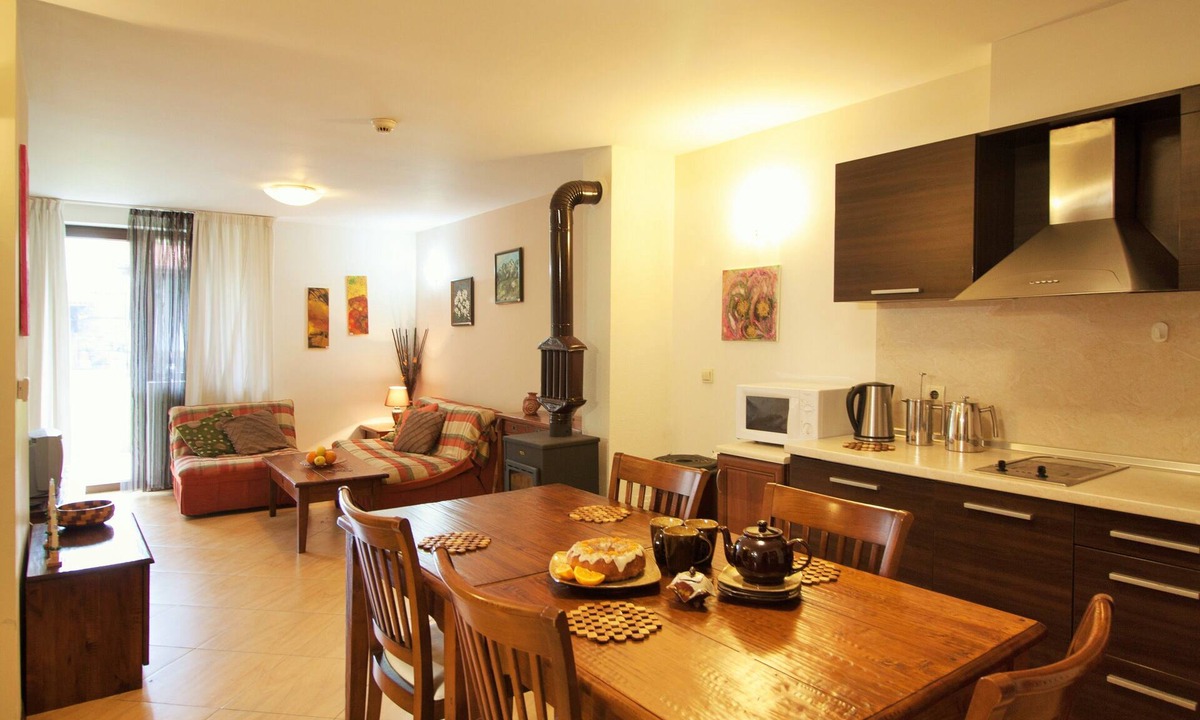 Old Town Ski Chalet | Winter ski chalet for upto 6 people - Pirin Adventures