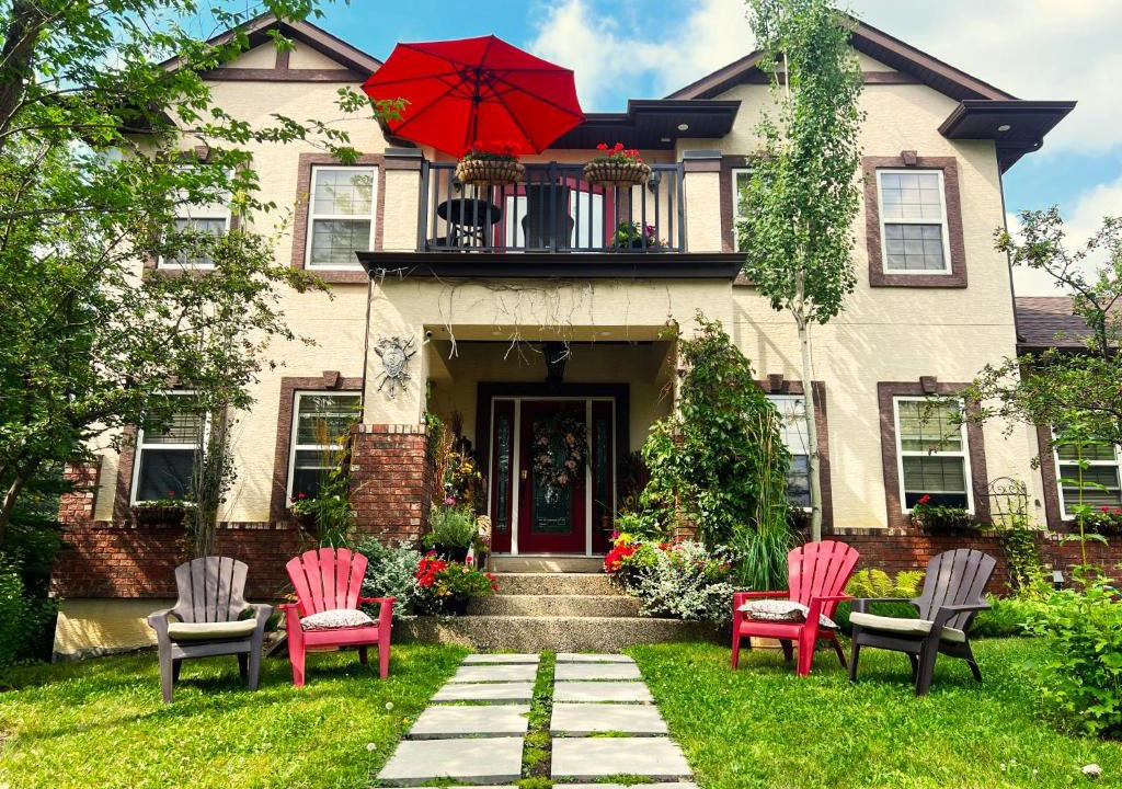 Ponoka County Bed & Breakfast | Wolf Creek Bed and Breakfast