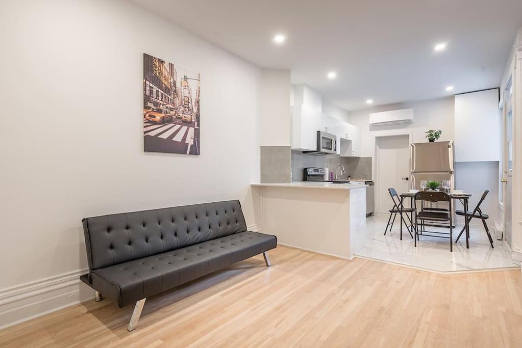 Mile End Apartment | Wonderful 4BedR in Mile-End with FREE Parking