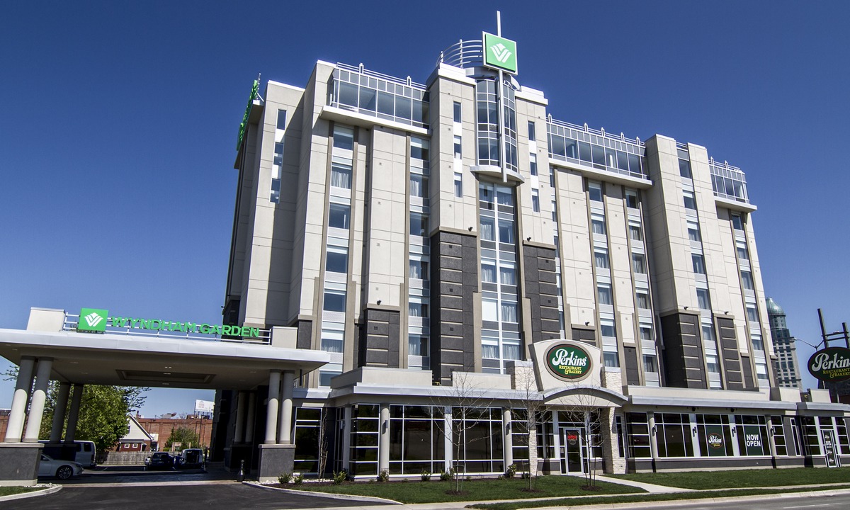 Fallsview Hotel | Wyndham Garden Niagara Falls Fallsview