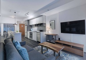 1 Bedroom/1 Bathroom Suite