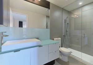 1 Bedroom/1 Bathroom Suite