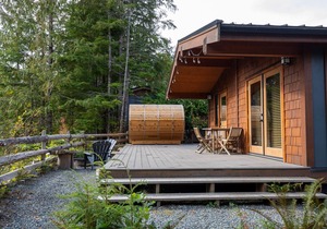 1 BR plus Bunkhouse - Garden View - Sauna - Sleep up to 6