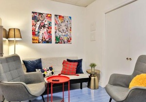 100 METERS to METRO BEAUDRY - FULL APARTMENTS - 1 minute walk to the FAMOUS ST CATHERINE STREET - Montcalm units