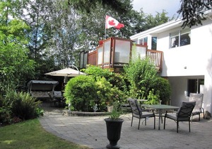 #102 Mysty Woods Garden Suite - 2 Bedroom