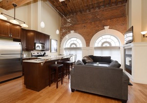 #103 Quadra St - 2 Bedroom Condo in Downtown Heritage Building
