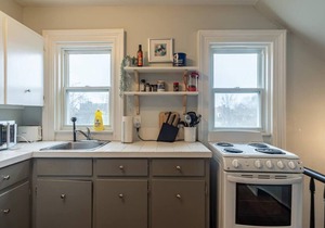 110 Sunny Loft & Historic Home