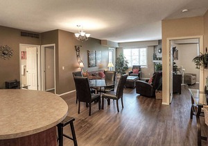 #1102 3 Bed 2 Ba Luxury Golf Course Condo