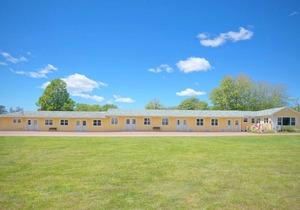 (12) Private Double Suite at Green Acres Summerside
