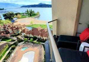 #1201 Premium Executive 3 Bed Lakeview Suite