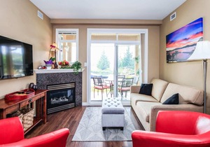 #124 Discovery Bay Ground Level 3 Bed 2 Bath