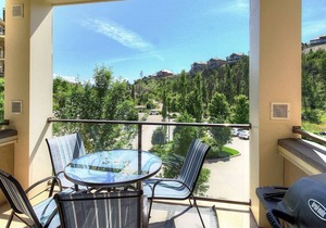 #1305 Pinnacle Pointe Condo