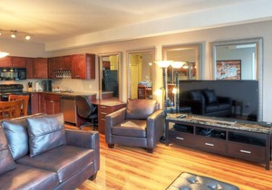 #1405 Pinnacle Pointe Condo