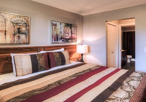 #1405 Pinnacle Pointe Condo