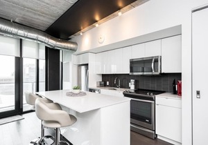 (1703)Downtown Glasshouse Sophisticated 2BR1BATH +Fast WiFi(311)