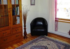 #194 Cozy, Warm APT in Rosemont