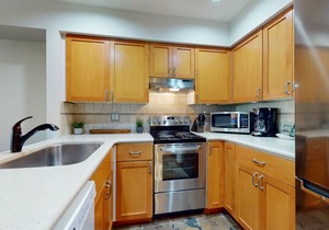 1BR | Lake Placid Lodge | King Bed | Common Pool, Hot Tub, BBQ, & Lounge | Private Balcony