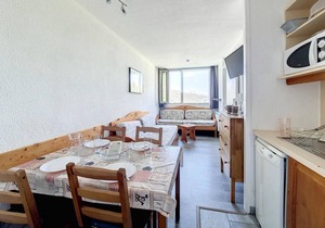 1st floor, balcony, tv, ski locker, 24m², Les Menuires