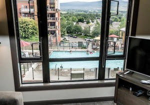 2 Bed 2 Bath Corner Unit Overlooking Pool #501