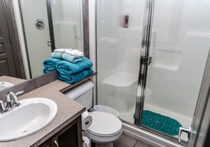2 Bed 2 Bath Corner Unit Overlooking Pool #501