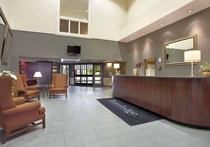 2-Star Hotel ∙ Travelodge by Wyndham Ottawa East