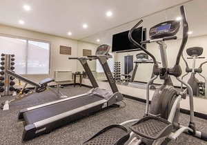 2-Star Hotel ∙ Comfort Inn Airport West