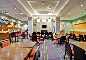 2-Star Hotel ∙ Fairfield Inn & Suites by Marriott Guelph