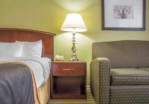 2-Star Hotel ∙ Quality Inn Peterborough