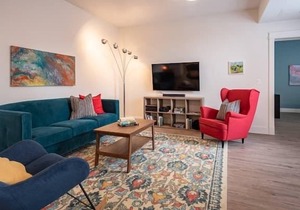 202 - Wolfville Main Street 2-Bed Suite with Patio