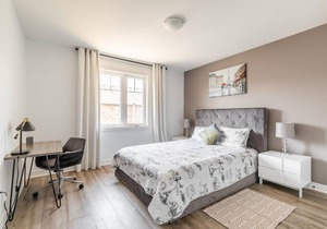240 m² Apartment ∙ 4 bedrooms ∙ 10 guests