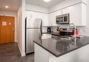 2BR + Loft | Wildwood Lodge | Near Gondola | Hot Tub & Pool | Private Patio | Parking