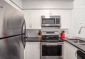 2BR + Loft | Wildwood Lodge | Near Gondola | Hot Tub & Pool | Private Patio | Parking
