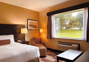 3-Star Hotel ∙ Best Western Plus Stoneridge Inn & Conference Centre London Ontario