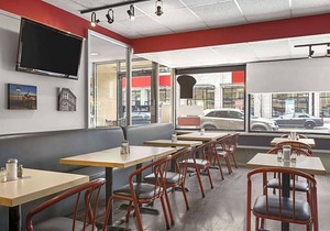 3-Star Hotel ∙ Days Inn by Wyndham Ottawa