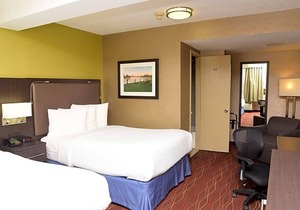 3-Star Hotel ∙ Days Inn by Wyndham Ottawa