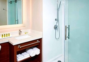 3-Star Hotel ∙ Delta Hotels by Marriott Toronto Mississauga
