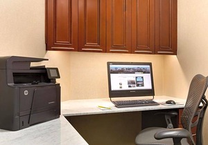 3-Star Hotel ∙ Hilton Garden Inn Niagara-on-the-Lake