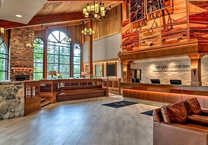 3-Star Hotel ∙ Lake Louise Inn