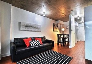 #301 Studio Great Location with Balcony Downtown