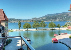 #312 Sunset Waterfront Resort Luxury Two Level Townhome